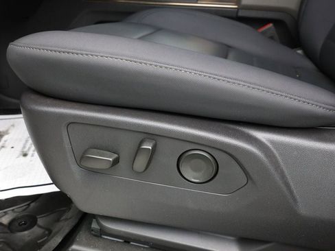 Used 2025 GMC Hummer EV 3X image 9