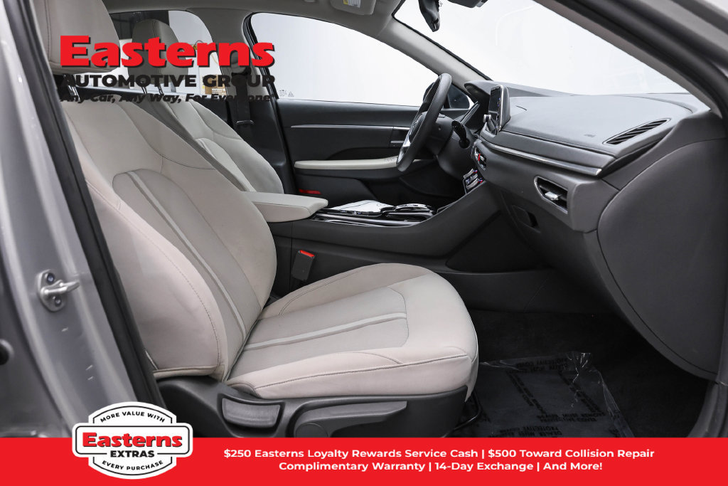 Used 2023 Hyundai Sonata SEL FWD image 25