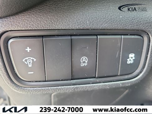 Used 2020 Kia Soul LX FWD image 19