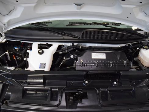 Used 2025 Chevrolet Express 3500 LS image 16