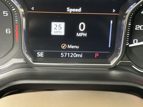 Used 2021 GMC Yukon XL Denali w/ Denali Premium Package image 21