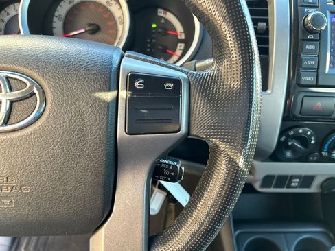 Used 2013 Toyota Tacoma PreRunner image 20