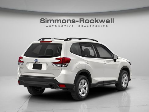 Used 2023 Subaru Forester image 2