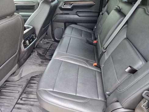 Used 2024 GMC Sierra 1500 SLT image 27