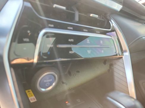 Used 2021 Toyota Venza Limited w/ Advanced Technology Package image 21