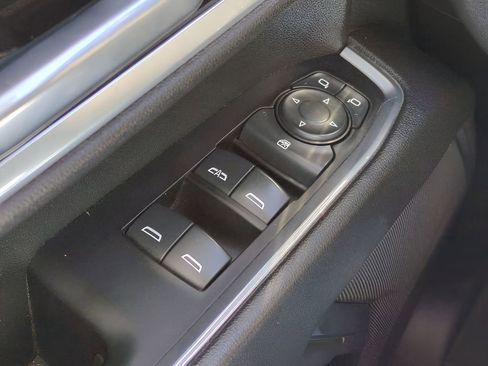 Used 2024 Chevrolet Silverado 2500 LT image 22