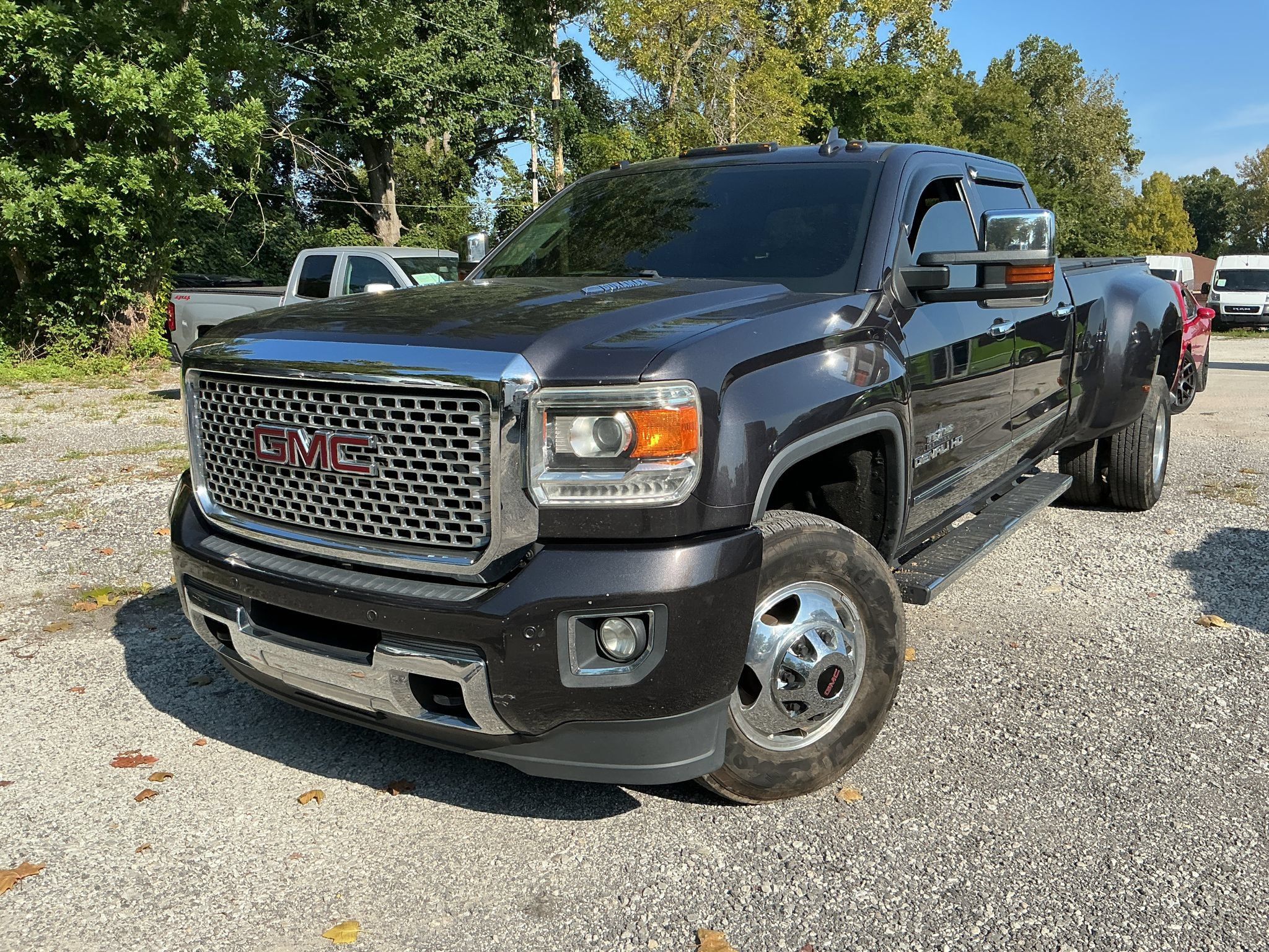 Used 2016 GMC Sierra 3500 Denali w/ Duramax Plus Package AWD/4WD image 2