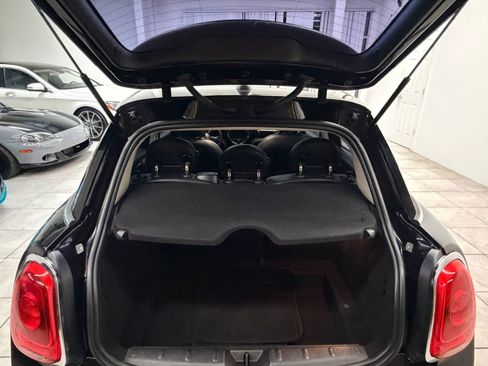 Used 2021 MINI Cooper 4-Door Hardtop image 17