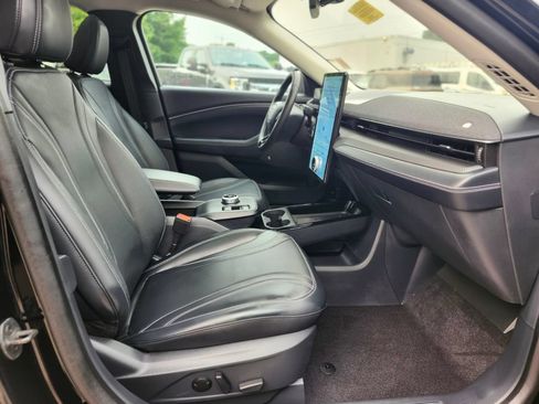 Certified 2023 Ford Mustang Mach-E Premium AWD/4WD image 11
