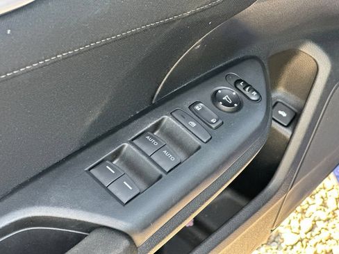 Used 2019 Honda Civic EX image 16