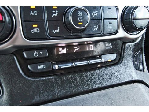Used 2020 Chevrolet Tahoe Premier w/ Premier Plus Edition RWD image 32
