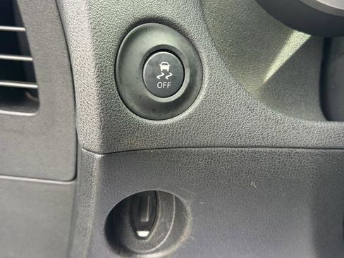 Used 2018 Nissan 370Z Touring image 35