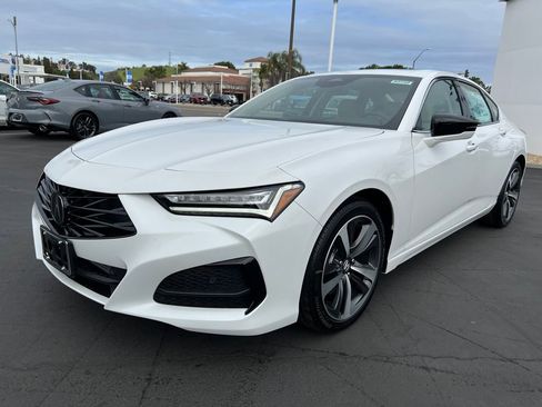 Certified 2025 Acura TLX w/ Technology Package image 3