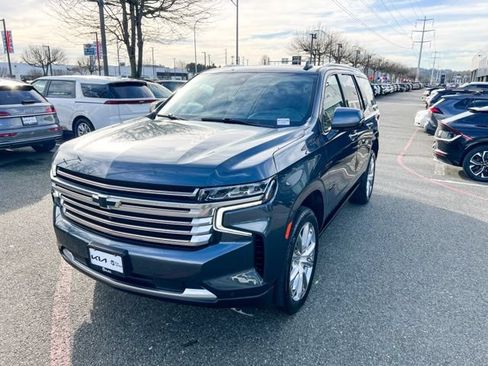 Used 2021 Chevrolet Tahoe High Country w/ Premium Package AWD/4WD image 4