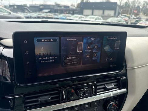 New 2026 Nissan Pathfinder SL FWD image 19