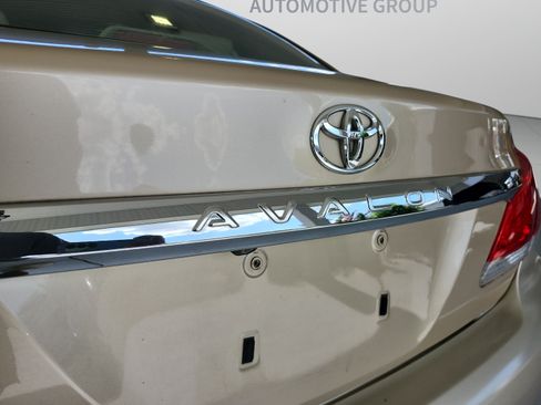 Used 2011 Toyota Avalon FWD image 25