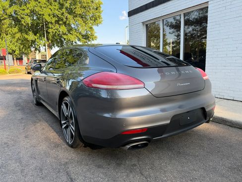Used 2014 Porsche Panamera RWD image 7