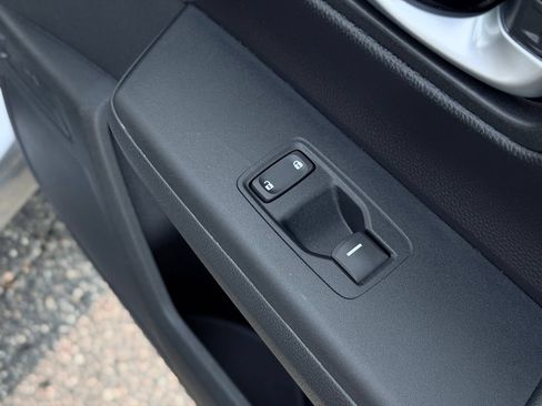 Used 2024 Honda CR-V Sport image 16