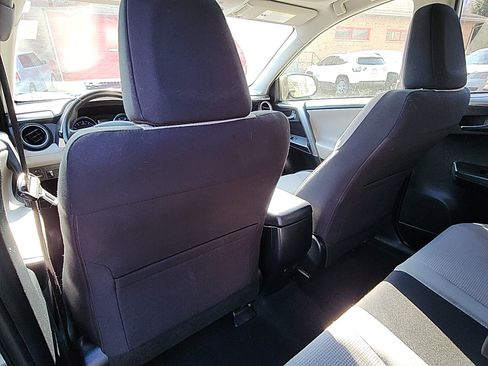 Used 2016 Toyota RAV4 XLE image 23