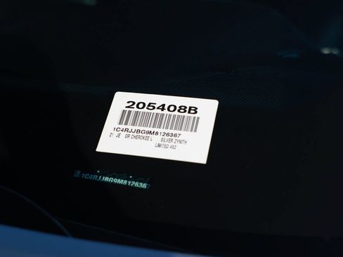 Used 2021 Jeep Grand Cherokee L Limited RWD image 44
