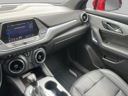 Used 2022 Chevrolet Blazer LT AWD/4WD image 16