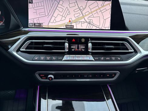 Used 2020 BMW X7 xDrive40i w/ Premium Package image 56