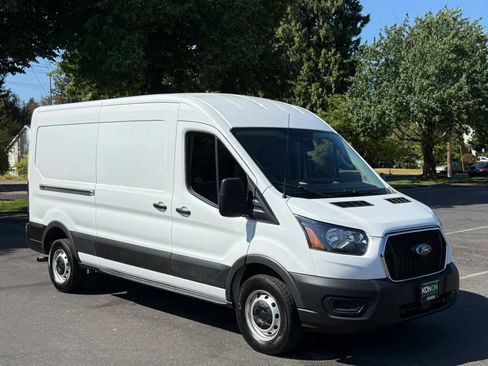 Used 2022 Ford Transit 250 Medium Roof RWD image 8