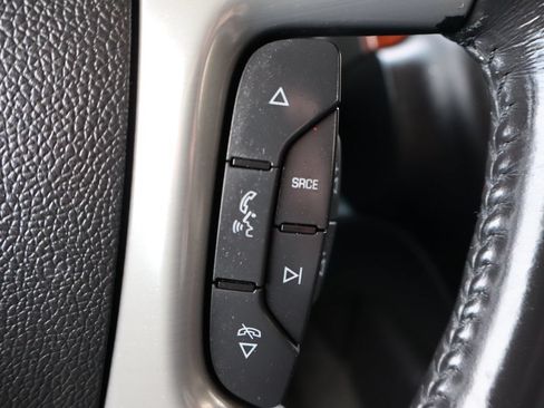 Used 2014 Chevrolet Suburban LT w/ Luxury Package AWD/4WD image 32