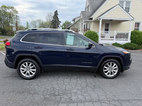Used 2015 Jeep Cherokee Limited w/ Luxury Group image 2