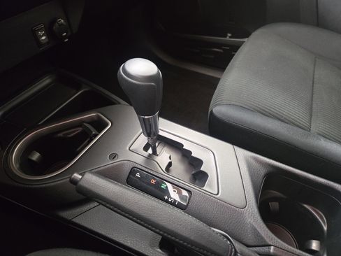 Used 2018 Toyota RAV4 LE w/ All Weather Liner Package image 22