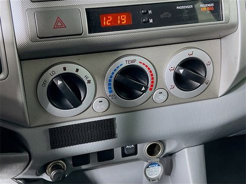 Used 2010 Toyota Tacoma 4x4 Double Cab image 15