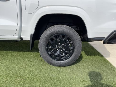 New 2026 Chevrolet Colorado W/T w/ WT Custom Package image 8