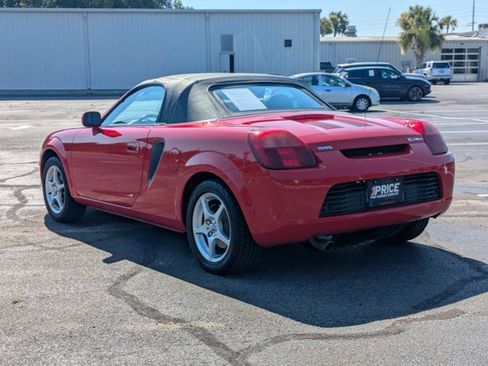Used 2002 Toyota MR2 RWD image 9