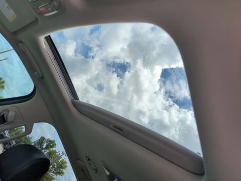 Used 2024 Kia Telluride S w/ S Sunroof Package FWD image 20