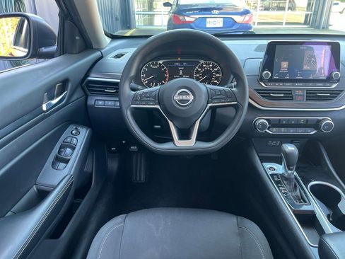 Certified 2024 Nissan Altima 2.5 SV image 16