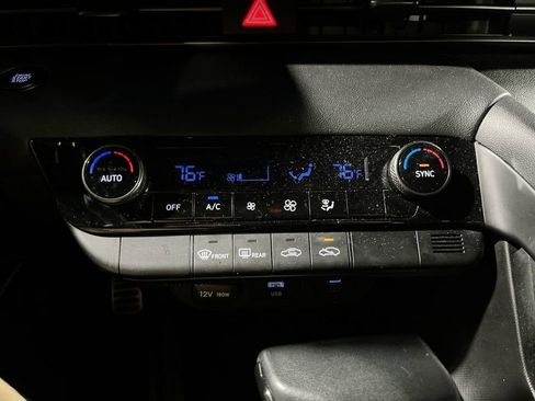 Used 2025 Hyundai Elantra Sport image 26