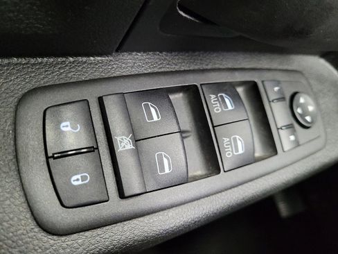 Used 2021 RAM 1500 Tradesman w/ Tradesman SXT Package image 27