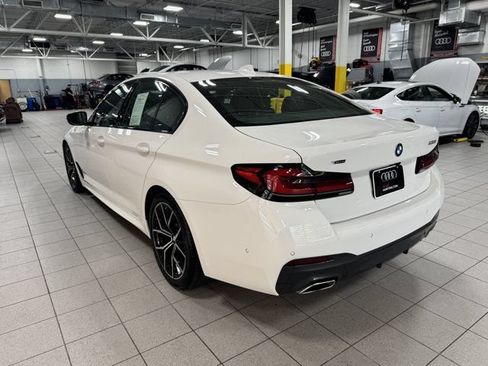 Used 2023 BMW 530i xDrive w/ M Sport Package AWD/4WD image 7