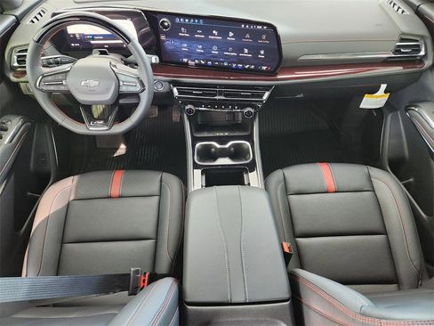 New 2026 Chevrolet Traverse RS w/ LPO, Floor Liner Package image 17