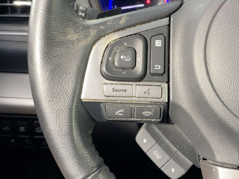 Used 2017 Subaru Outback 2.5i Premium image 14