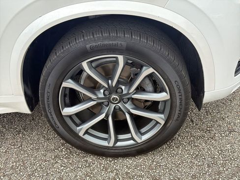 Used 2019 Volvo XC90 T6 Momentum AWD/4WD image 12