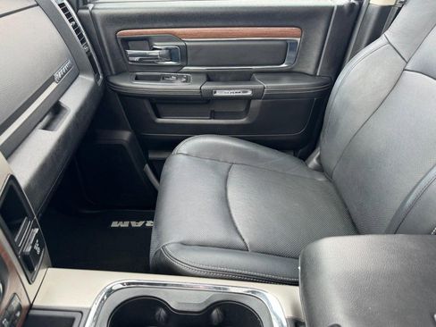 Used 2017 RAM 2500 Laramie w/ Sport Appearance Group image 16