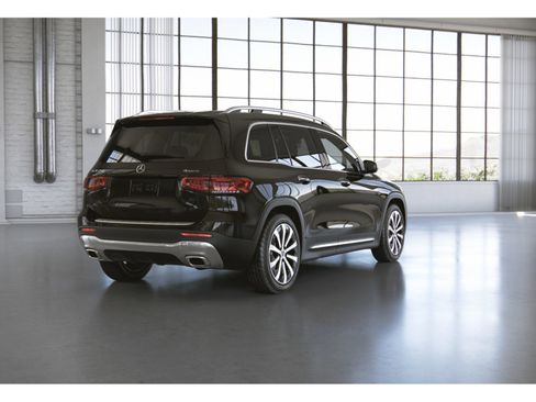 Certified 2023 Mercedes-Benz GLB 250 4MATIC image 11