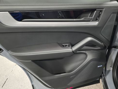 New 2026 Porsche Cayenne S image 26