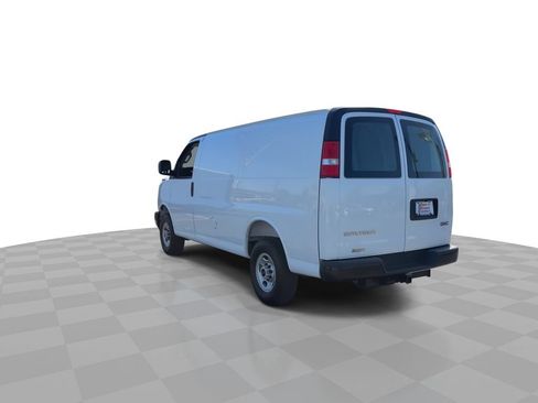 Used 2025 GMC Savana 2500 RWD image 7