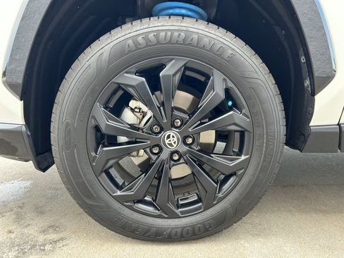 Certified 2023 Toyota RAV4 XSE AWD/4WD image 11