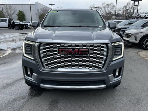 Used 2022 GMC Yukon Denali image 2