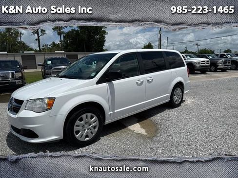 Used 2018 Dodge Grand Caravan SE w/ UConnect Hands-Free Group FWD image 1