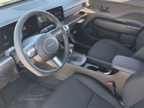 New 2026 Hyundai Kona SE image 17
