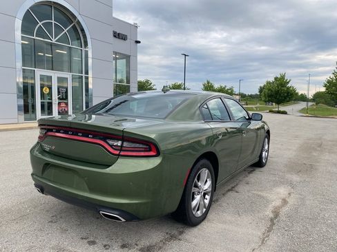 Used 2022 Dodge Charger SXT w/ Driver Convenience Group AWD/4WD image 2